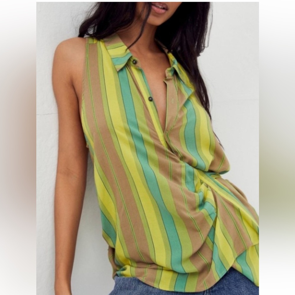Free People- Mackenzie‎ Wrap Top- Large- Like New!!